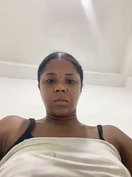 LIA PARKERR online show from 05/27/26, 07:32