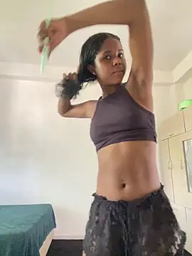 LIA PARKERR online show from 05/22/26, 06:50