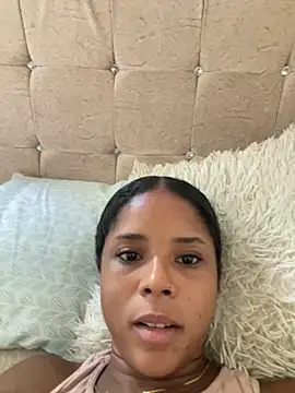 LIA PARKERR online show from 03/26/26, 07:45