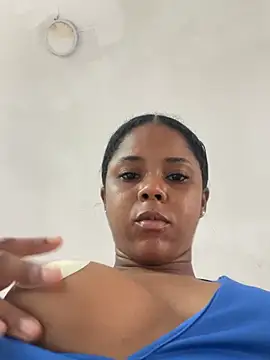 LIA PARKERR online show from 03/25/26, 03:44