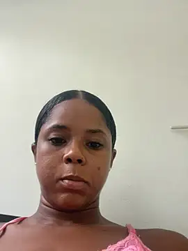 LIA PARKERR online show from 04/28/26, 04:11