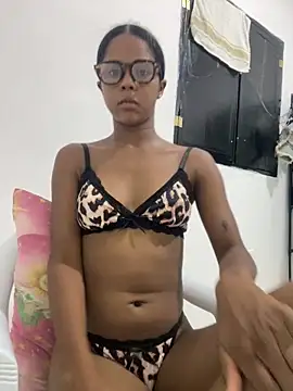 LIA PARKERR online show from 04/08/26, 01:29