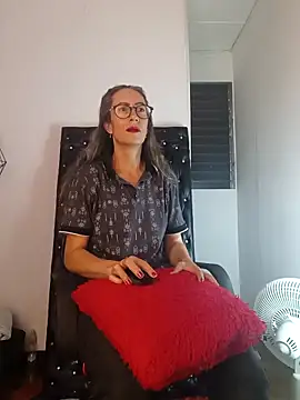 Snapshot of laurasofia45 chatting on 02/09/26, 07:12 laurasofia45 online show from 02/09/26, 07:12