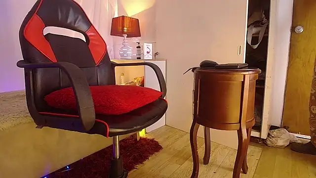 laurasofia45 online show from 03/29/26, 03:02