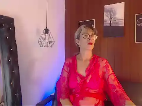 Snapshot of laurasofia45 chatting on 02/27/26, 03:40 laurasofia45 online show from 02/27/26, 03:40