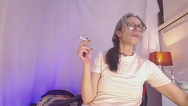 laurasofia45 online show from 03/17/26, 07:33