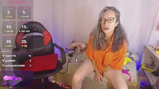 laurasofia45 online show from 04/15/26, 03:38