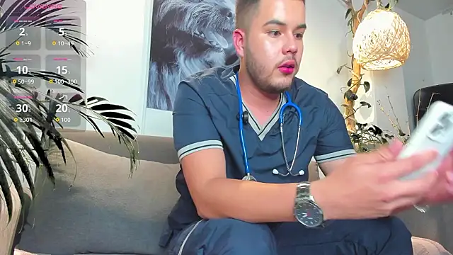 Snapshot of Sebastian_Foxxx chatting on 02/13/26, 06:02 Sebastian Foxxx online show from 02/13/26, 06:02