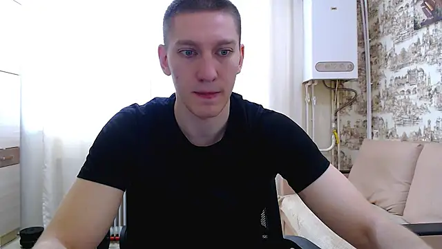 Snapshot of markbodrov chatting on 05/06/26, 10:30 markbodrov online show from 05/06/26, 10:30