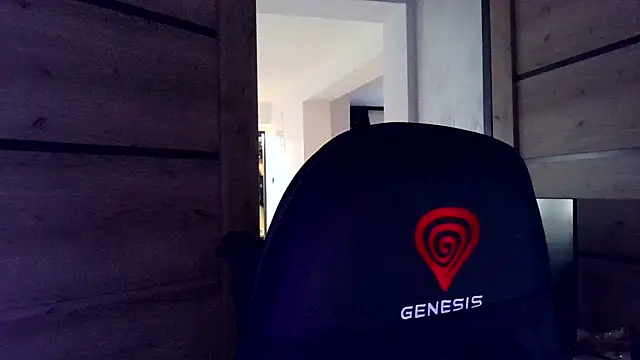 karlaluuvv online show from 04/08/26, 04:19