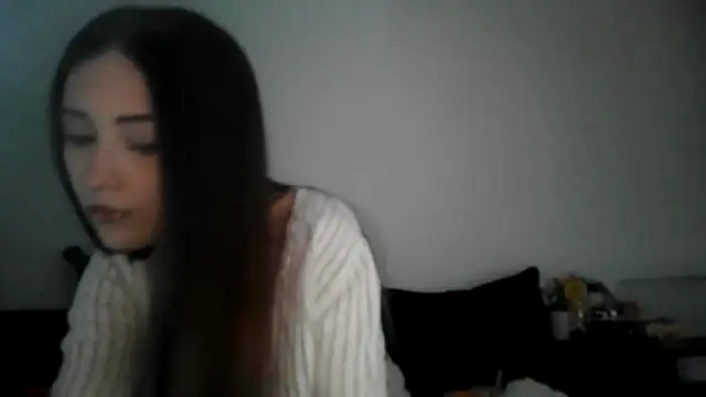 karlaluuvv online show from 03/23/26, 01:11