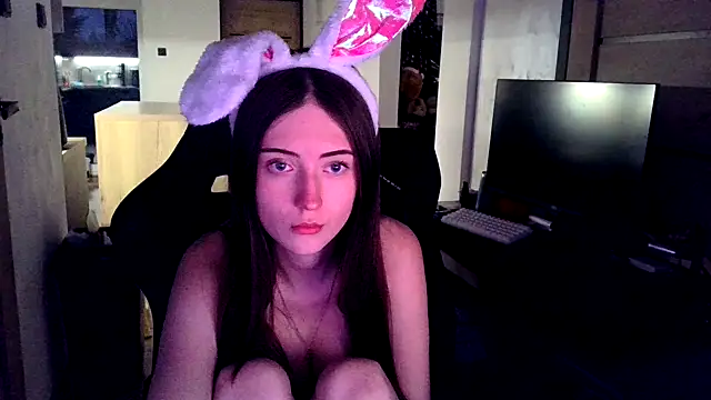 karlaluuvv online show from 04/03/26, 05:52