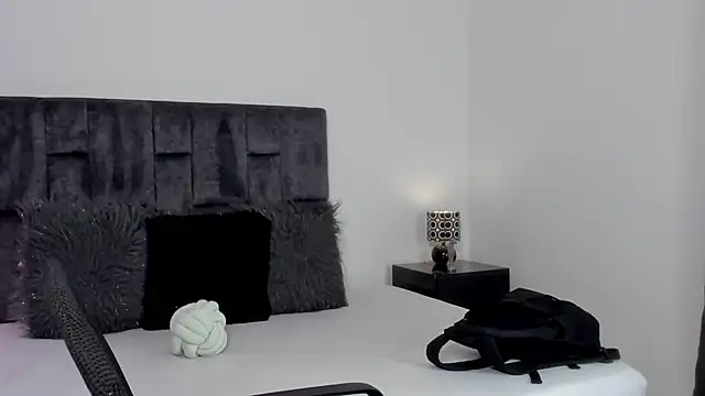 Malory Saenzz online show from 02/08/26, 04:05