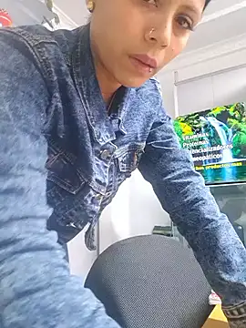 Tatianna Loove  online show from 02/15/26, 03:11