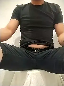 Reuss25 online show from 04/04/26, 01:56