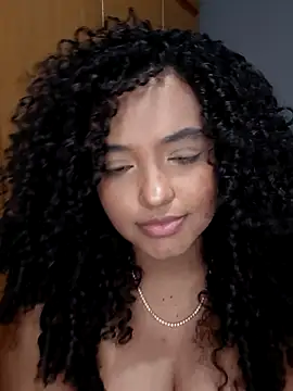 Snapshot of pandinhagamer chatting on 02/19/26, 12:07 pandinhagamer online show from 02/19/26, 12:07