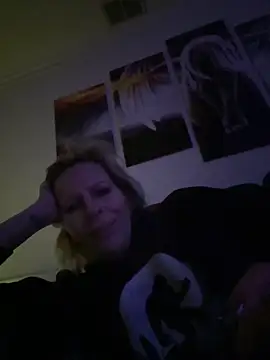 Snapshot of FireAfterDark chatting on 02/06/26, 06:31 FireAfterDark online show from 02/06/26, 06:31