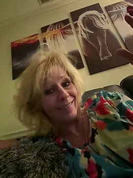 Snapshot of FireAfterDark chatting on 02/09/26, 07:06 FireAfterDark online show from 02/09/26, 07:06