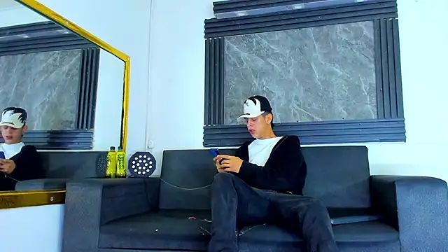 Dominic 26 online show from 02/08/26, 05:16