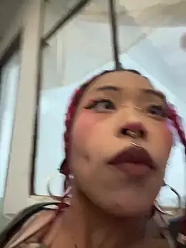 suky pou online show from 03/18/26, 05:03