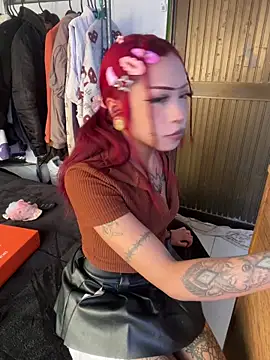 suky pou online show from 02/04/26, 08:26