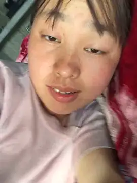 Snapshot of honeyyy110 chatting on 02/26/26, 06:02 honeyyy110 online show from 02/26/26, 06:02