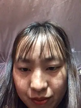 Snapshot of honeyyy110 chatting on 02/23/26, 02:02 honeyyy110 online show from 02/23/26, 02:02