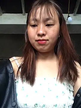 Snapshot of honeyyy110 chatting on 02/08/26, 02:31 honeyyy110 online show from 02/08/26, 02:31