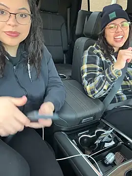 Snapshot of KittyTatts chatting on 02/07/26, 11:24 KittyTatts online show from 02/07/26, 11:24