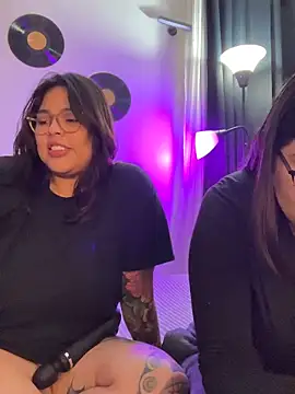 Snapshot of KittyTatts chatting on 02/19/26, 02:52 KittyTatts online show from 02/19/26, 02:52