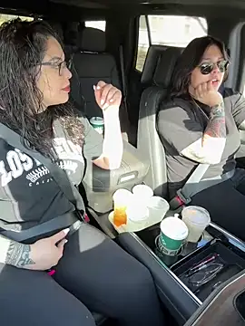 Snapshot of KittyTatts chatting on 02/13/26, 08:42 KittyTatts online show from 02/13/26, 08:42