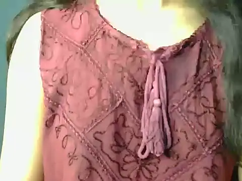Snapshot of Simran_kaurr chatting on 06/11/26, 05:26 Simran kaurr online show from 06/11/26, 05:26