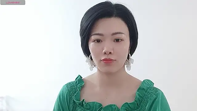 Snapshot of Nikishine chatting on 06/05/26, 03:33 Nikishine online show from 06/05/26, 03:33