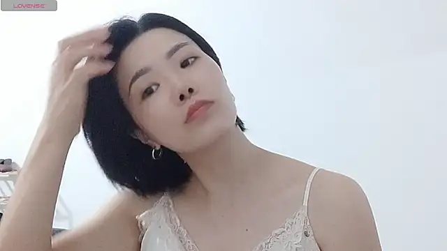 Snapshot of Nikishine chatting on 06/23/26, 02:15 Nikishine online show from 06/23/26, 02:15