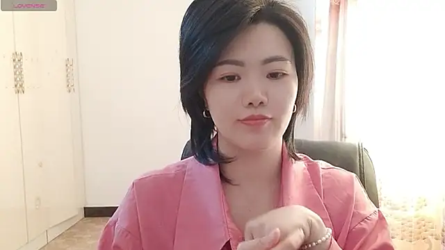 Snapshot of Nikishine chatting on 05/03/26, 07:02 Nikishine online show from 05/03/26, 07:02