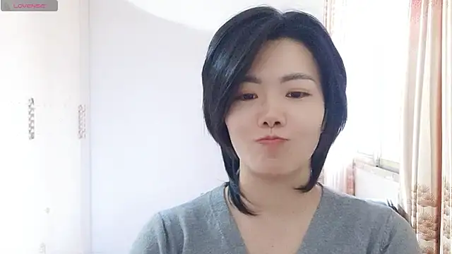 Snapshot of Nikishine chatting on 05/01/26, 10:42 Nikishine online show from 05/01/26, 10:42