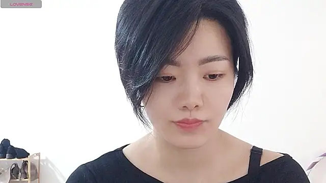 Snapshot of Nikishine chatting on 04/23/26, 02:07 Nikishine online show from 04/23/26, 02:07