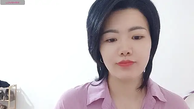 Snapshot of Nikishine chatting on 04/17/26, 01:08 Nikishine online show from 04/17/26, 01:08