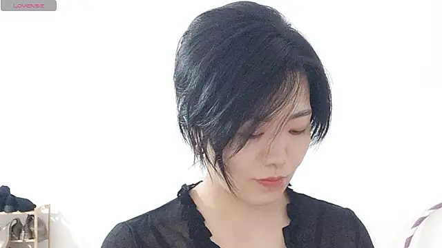 Snapshot of Nikishine chatting on 04/24/26, 12:07 Nikishine online show from 04/24/26, 12:07