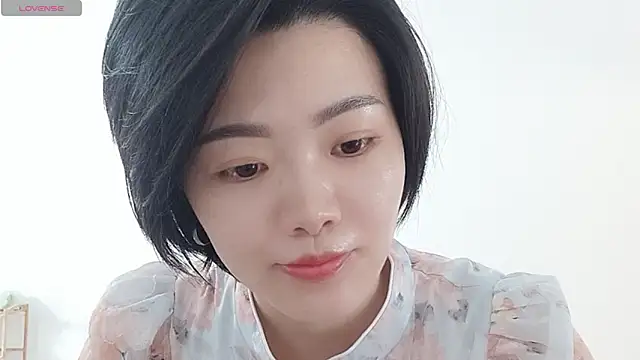 Snapshot of Nikishine chatting on 05/28/26, 03:03 Nikishine online show from 05/28/26, 03:03