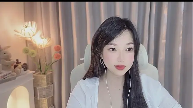 Yumi yuni online show from 04/18/26, 01:02