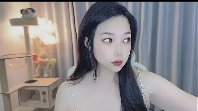 Yumi yuni online show from 05/14/26, 09:01