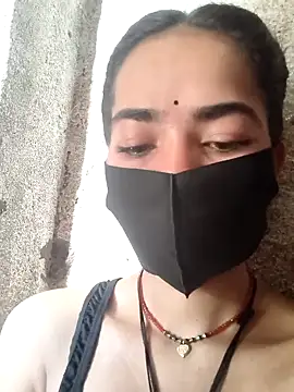 Sonali Bendre online show from 04/10/26, 02:51