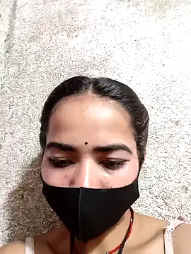 Sonali Bendre online show from 04/02/26, 01:57