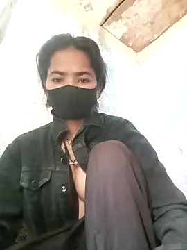 Sonali Bendre online show from 03/15/26, 02:51