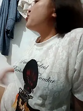 sushi-asa online show from 04/17/26, 01:58