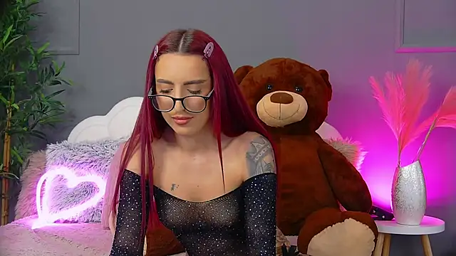 CrystalRedd online show from 04/09/26, 06:19