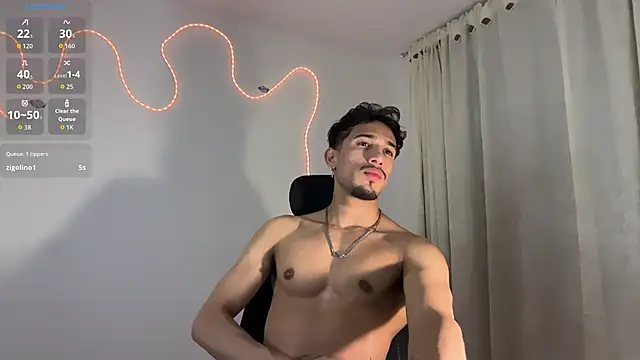 Snapshot of rafael_stone11 chatting on 02/22/26, 02:47 rafael stone11 online show from 02/22/26, 02:47