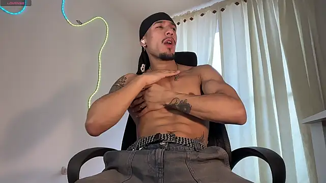 rafael stone11 online show from 04/18/26, 07:58