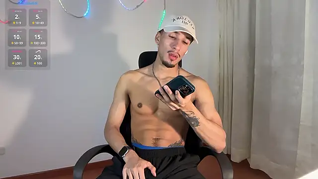 Snapshot of rafael_stone11 chatting on 02/18/26, 03:04 rafael stone11 online show from 02/18/26, 03:04